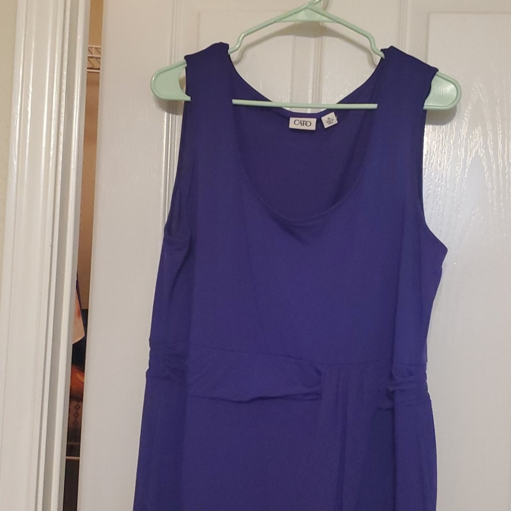 Dress - Picture 2 of 4